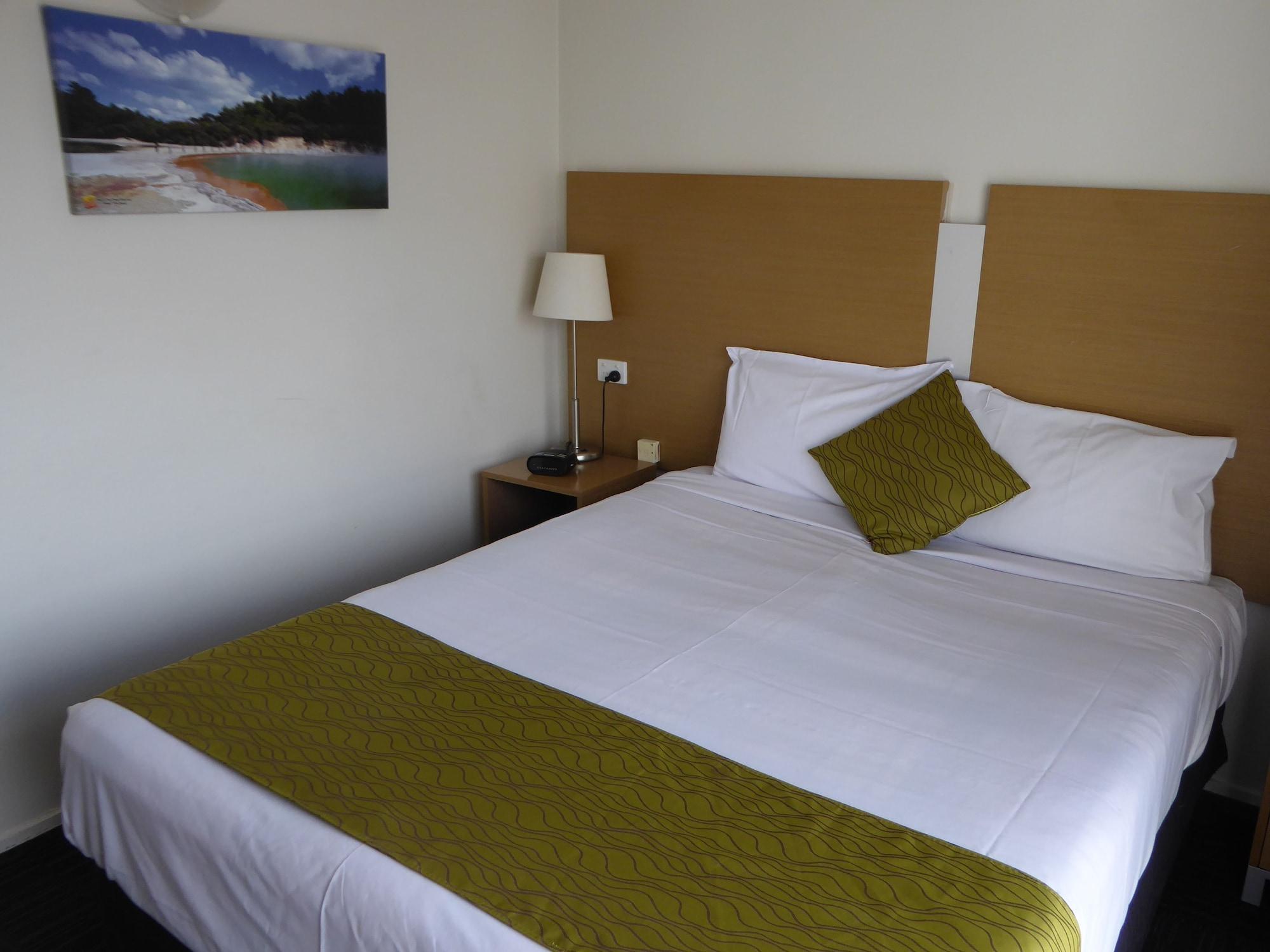 Four Canoes Hotel Rotorua Luaran gambar