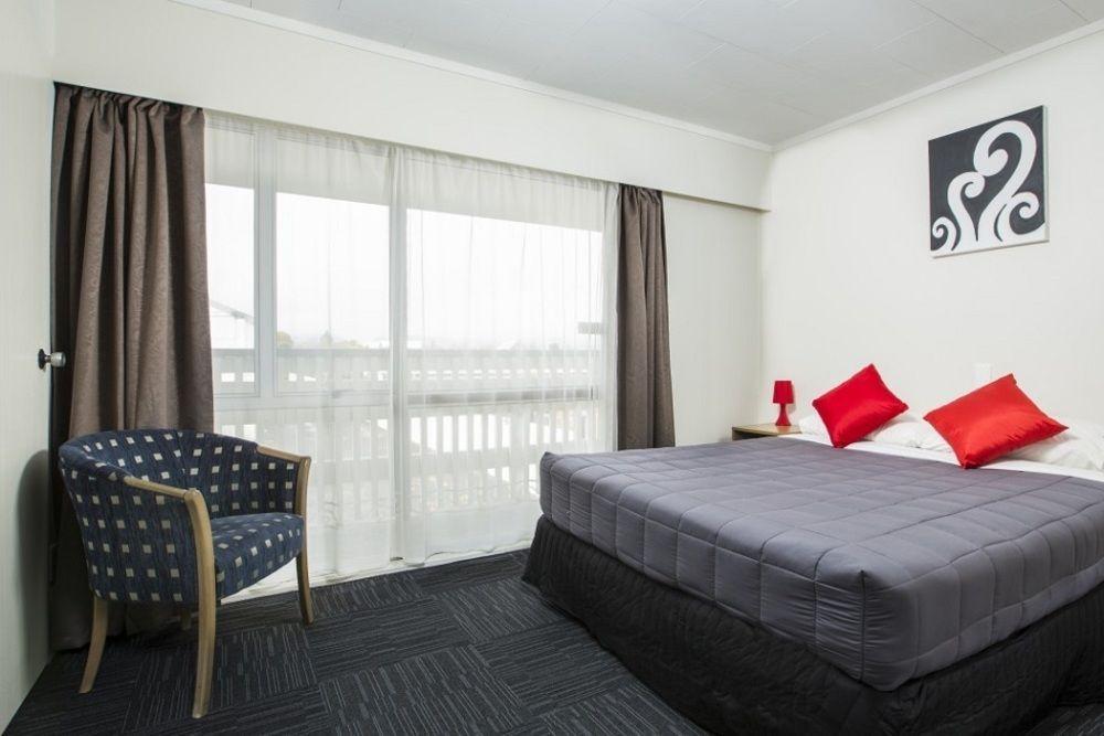 Four Canoes Hotel Rotorua Luaran gambar