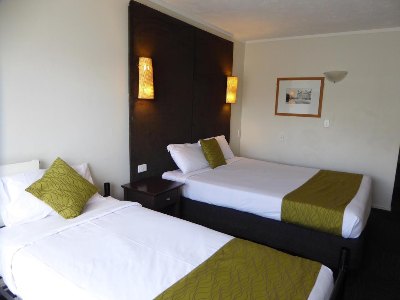 Four Canoes Hotel Rotorua Luaran gambar
